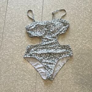 One piece swimsuit 11-12 years SHEIN green floral pattern side cut out ruffles